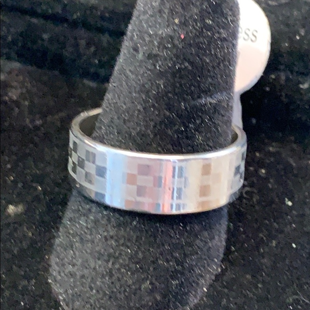checkered ring NWT. - Picture 2 of 6